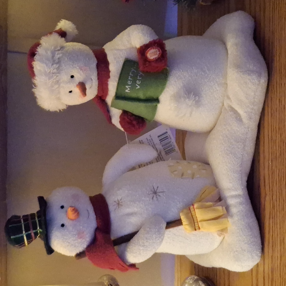 Hallmark Plush Snowmen Singing We Wish You A Merry Christmas ~ Clean